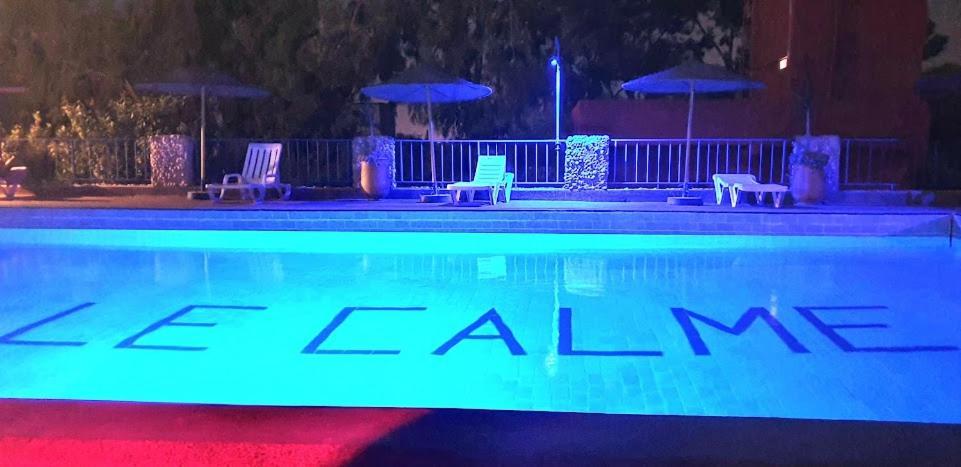 Camping & Hotel Le Calme Есувейра Екстериор снимка