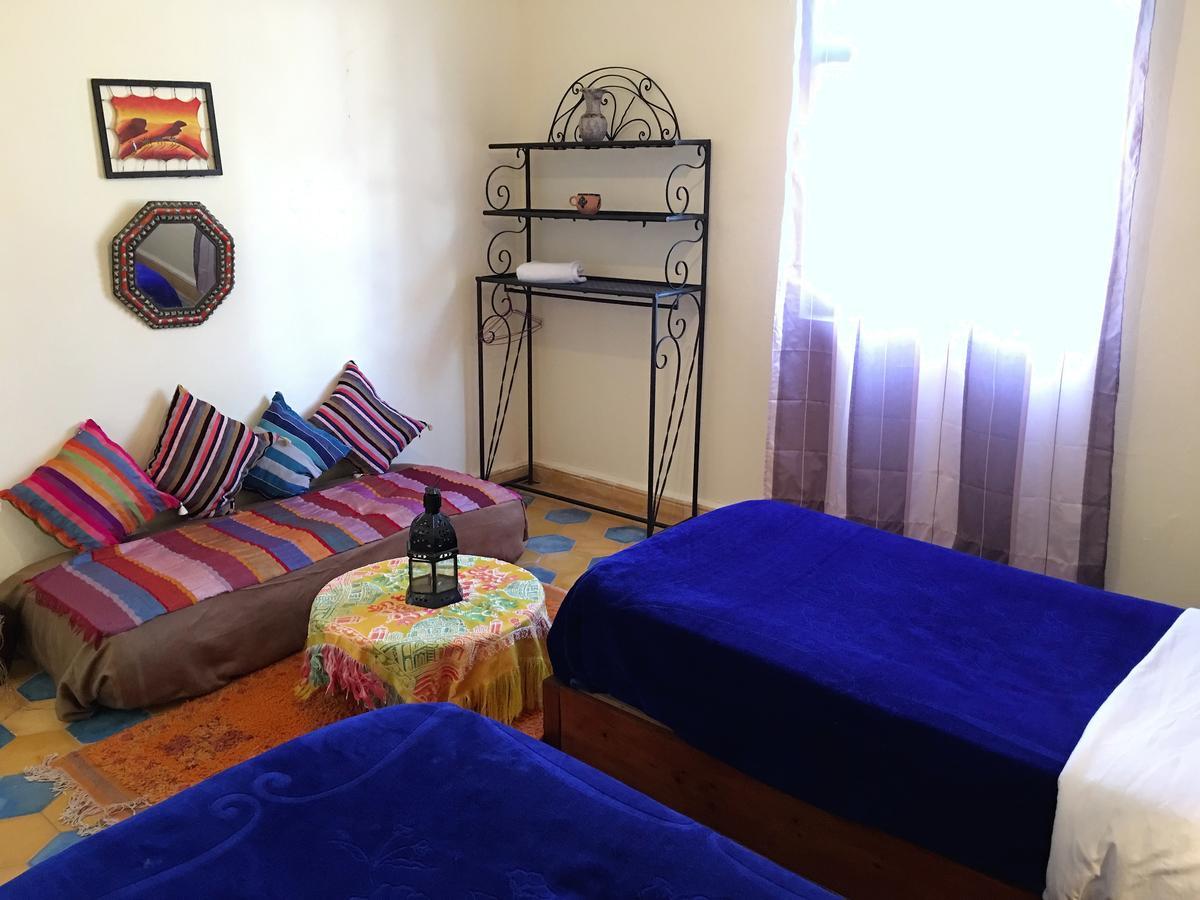 Camping & Hotel Le Calme Есувейра Екстериор снимка