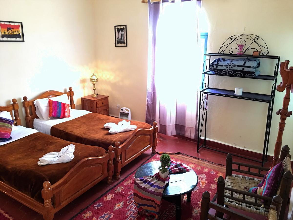 Camping & Hotel Le Calme Есувейра Екстериор снимка